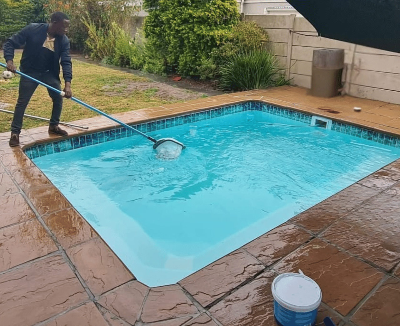 Pool Cleaning Services
